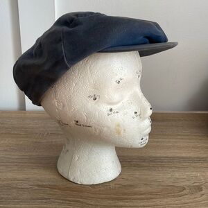 Vintage men’s newsboy hat velvet light blue grey dapper wear pageboy